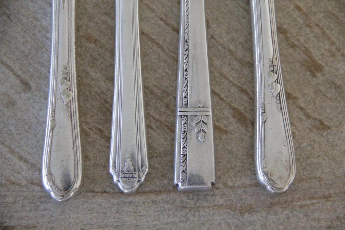 Vintage Silverplate Flatware |Grille Knives - Debra Hall Lifestyle