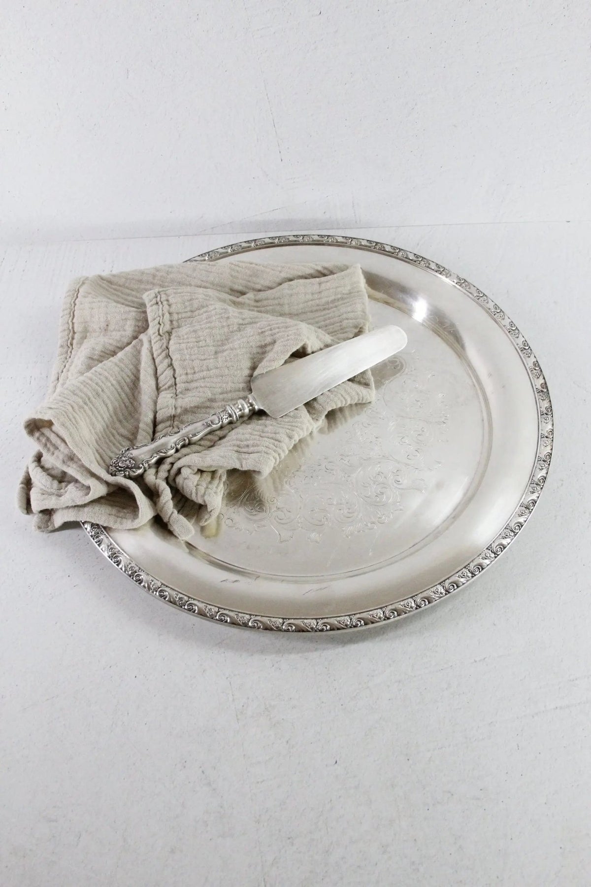 Vintage Silverplate Tray | Tudor Queen Bess 15" Gallery - Debra Hall Lifestyle