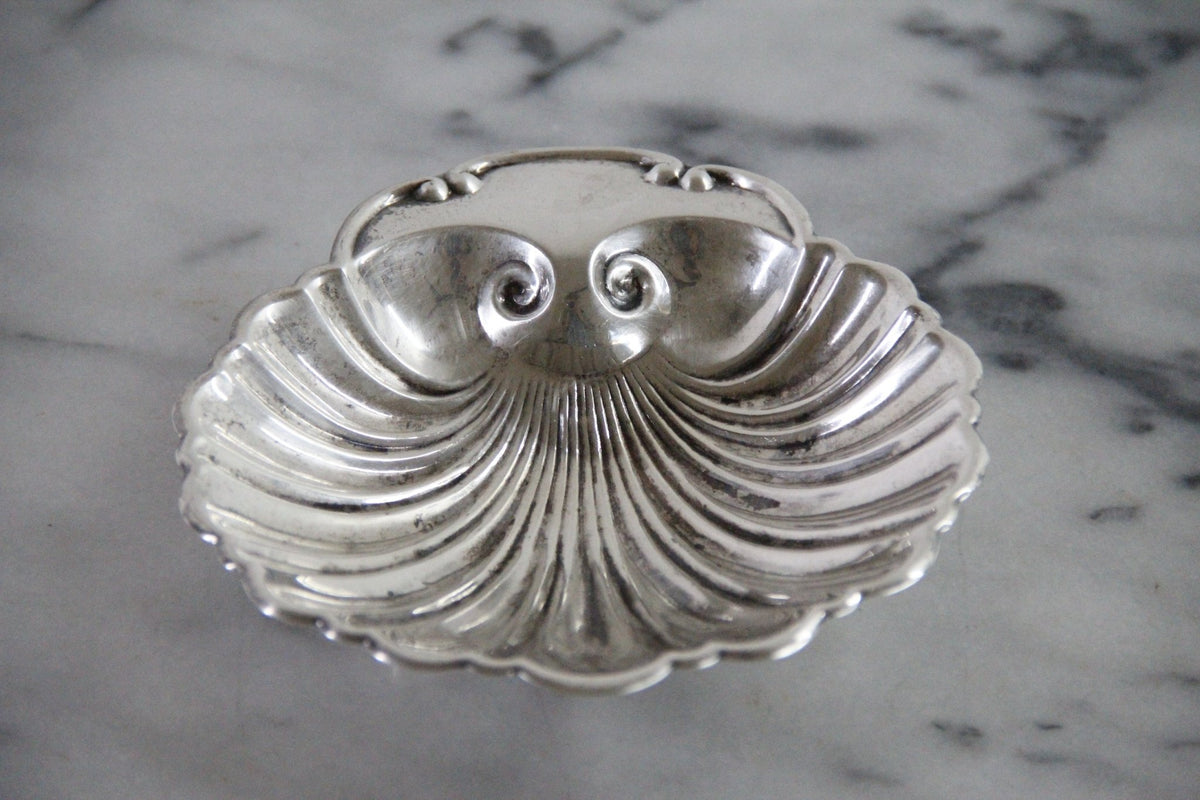 Vintage Sterling Silver Shell Dish Footed Scallop Bowl - Debra Hall Lifestyle