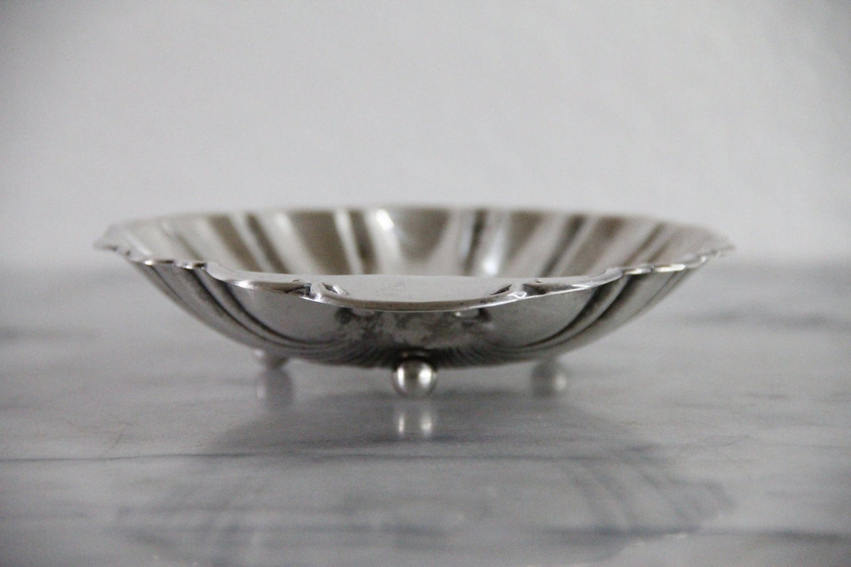 Vintage Sterling Silver Shell Dish Footed Scallop Bowl - Debra Hall Lifestyle