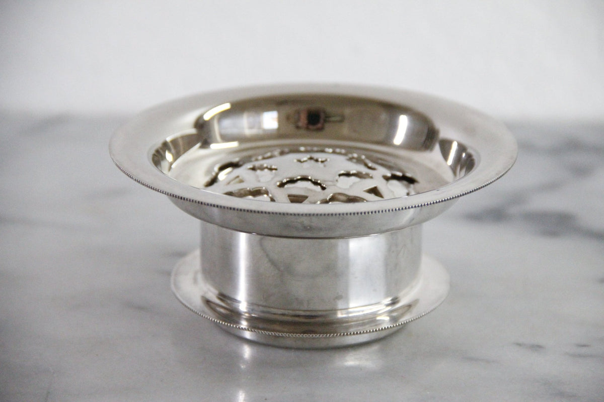 Vintage William Adams Butter Curler | Italian Silverplate Coquillor - Debra Hall Lifestyle