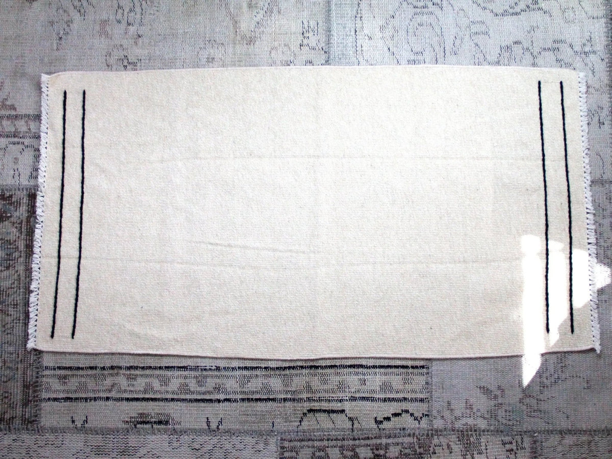 Vintage Wool Kilim Rug | Small Throw Rug Black Stitch - Debra Hall Lifestyle