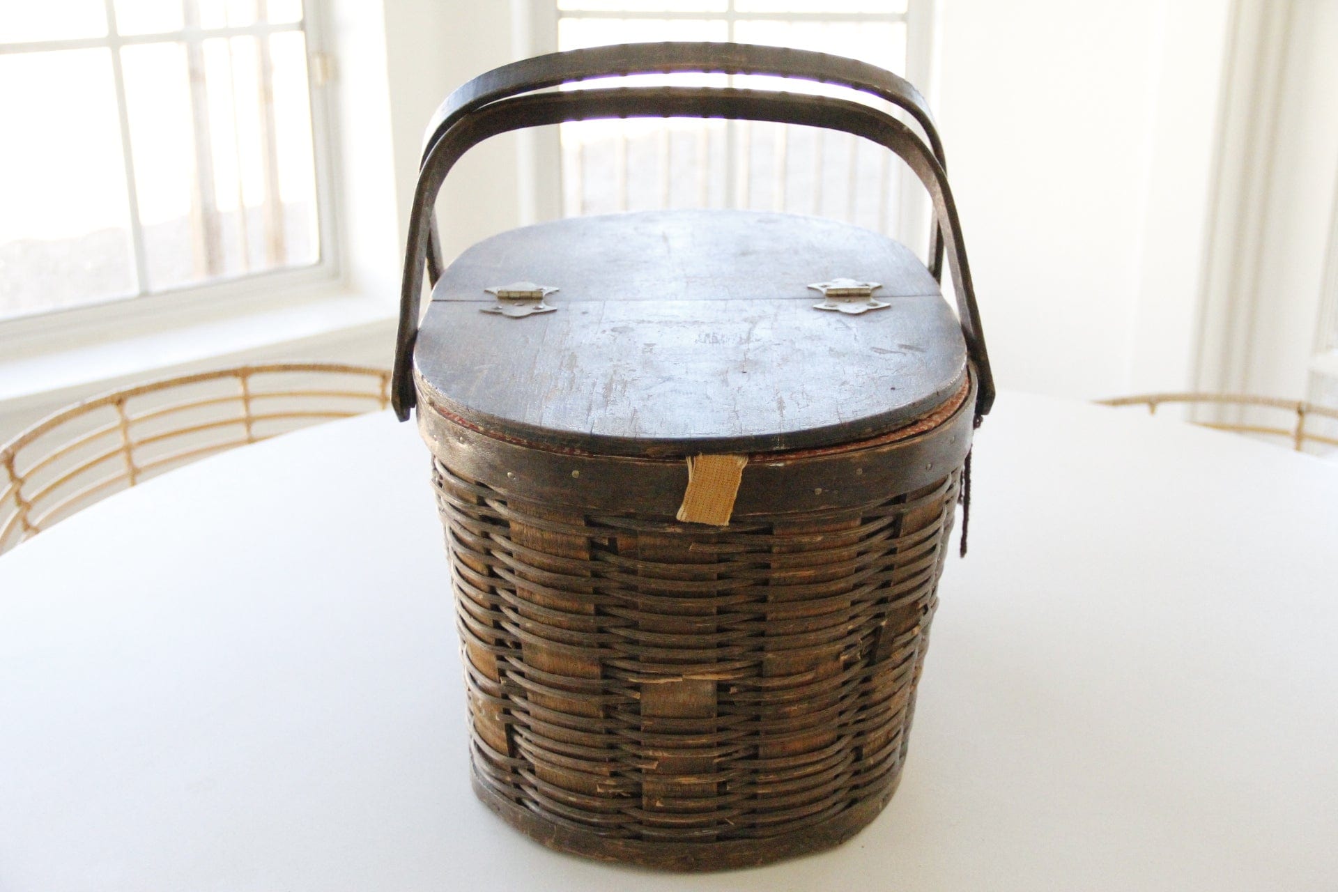 Hawkeye Picnic Basket | Antique - Debra Hall Lifestyle
